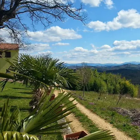 Feriehus Lara Karojba