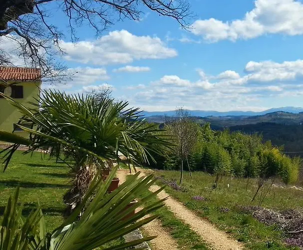 Vakantiehuis Lara Karojba